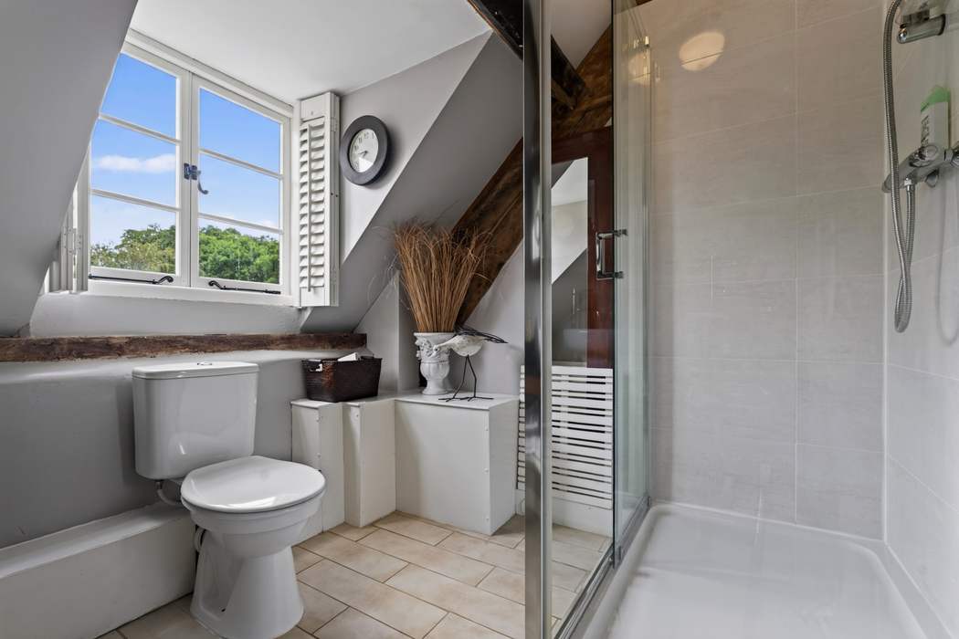 A family bathroom at Priors Court, Aylton, serving the first-floor bedrooms